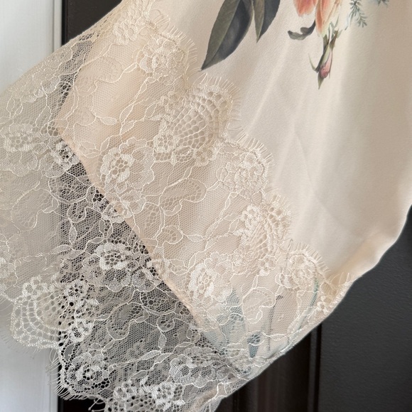 Flora Nikrooz Floral Lace Trim Robe - Cream and Pink - Picture 4 of 4